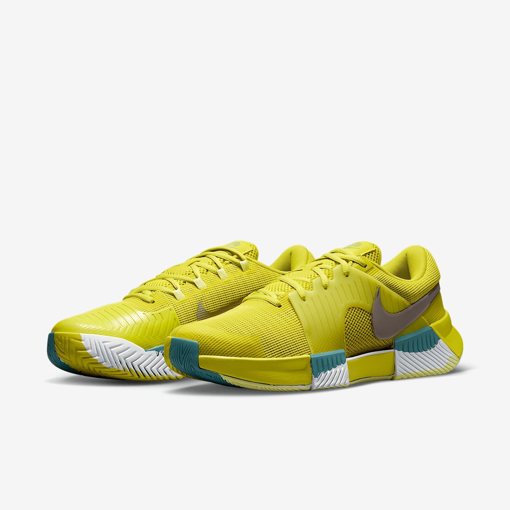 Nike GP Challenge 1 Premium Men's Hard Court Tennis Shoes Product Image