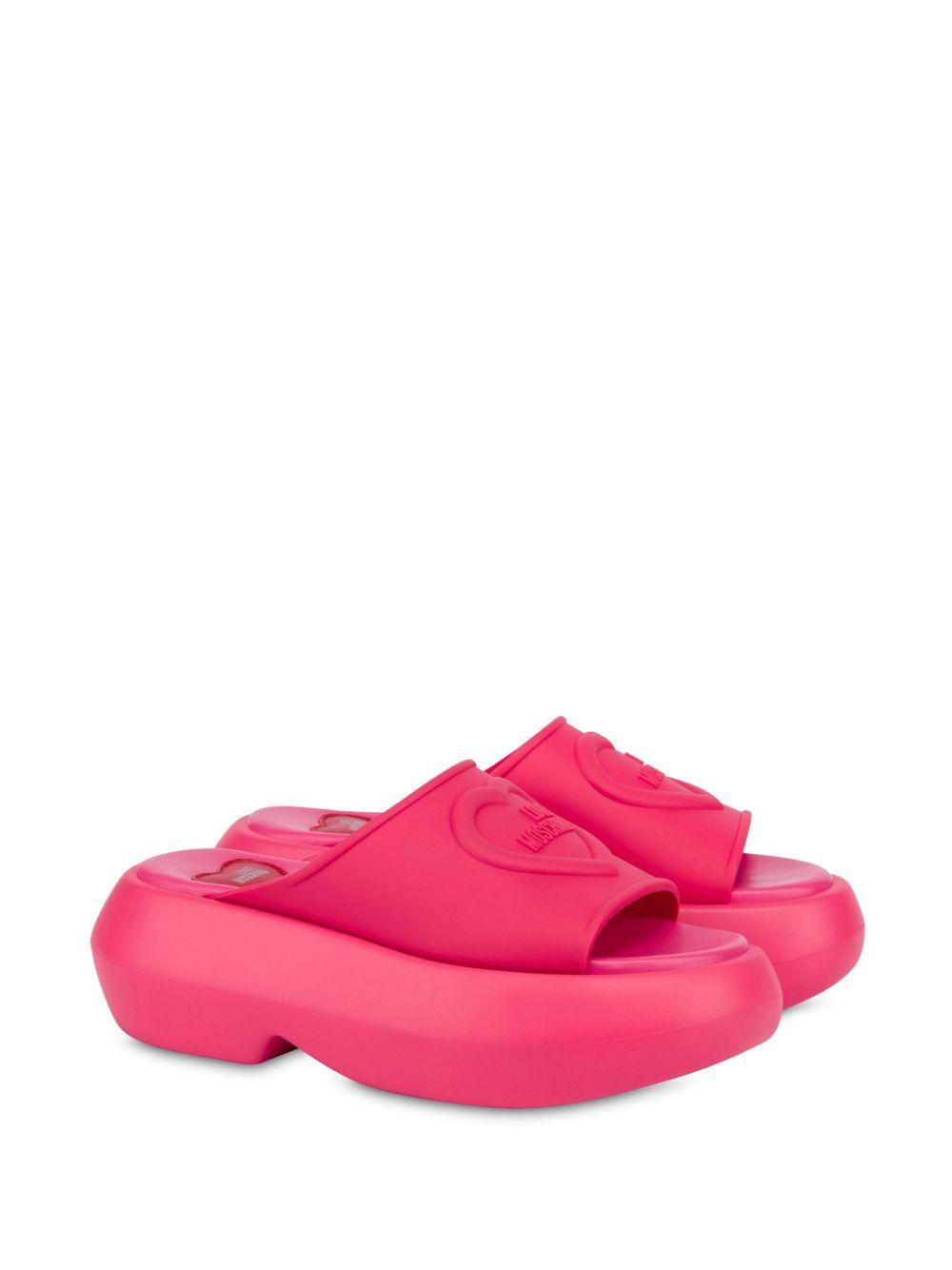 logo-embossed slides Product Image