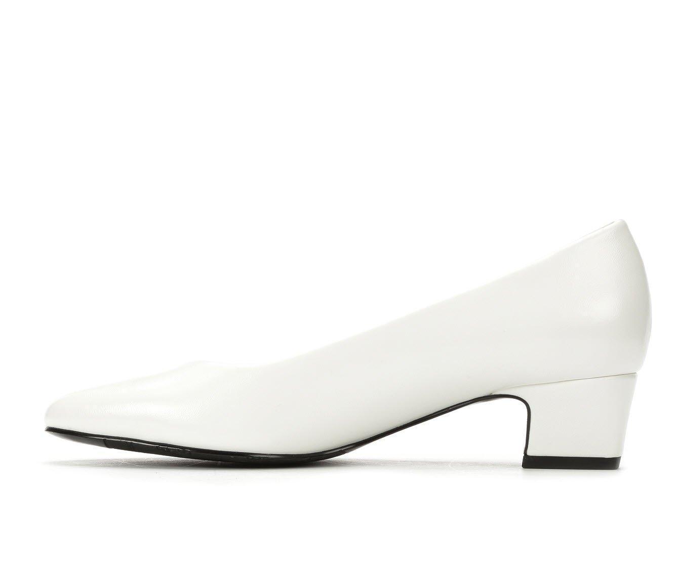 Women's Easy Street Prim Pumps Product Image