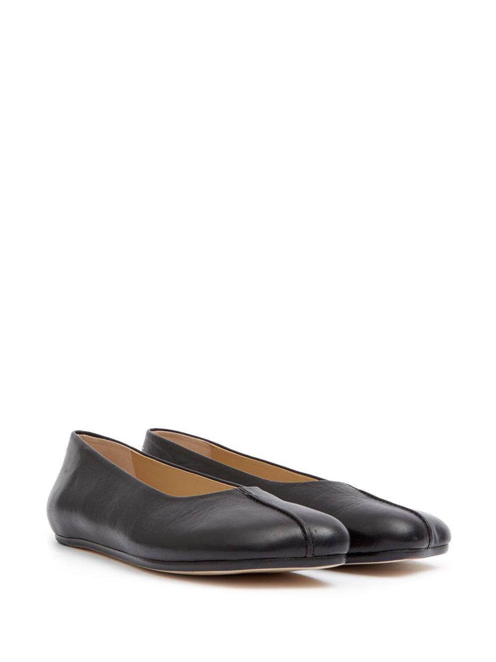 stitch-out leather ballerina shoes Product Image