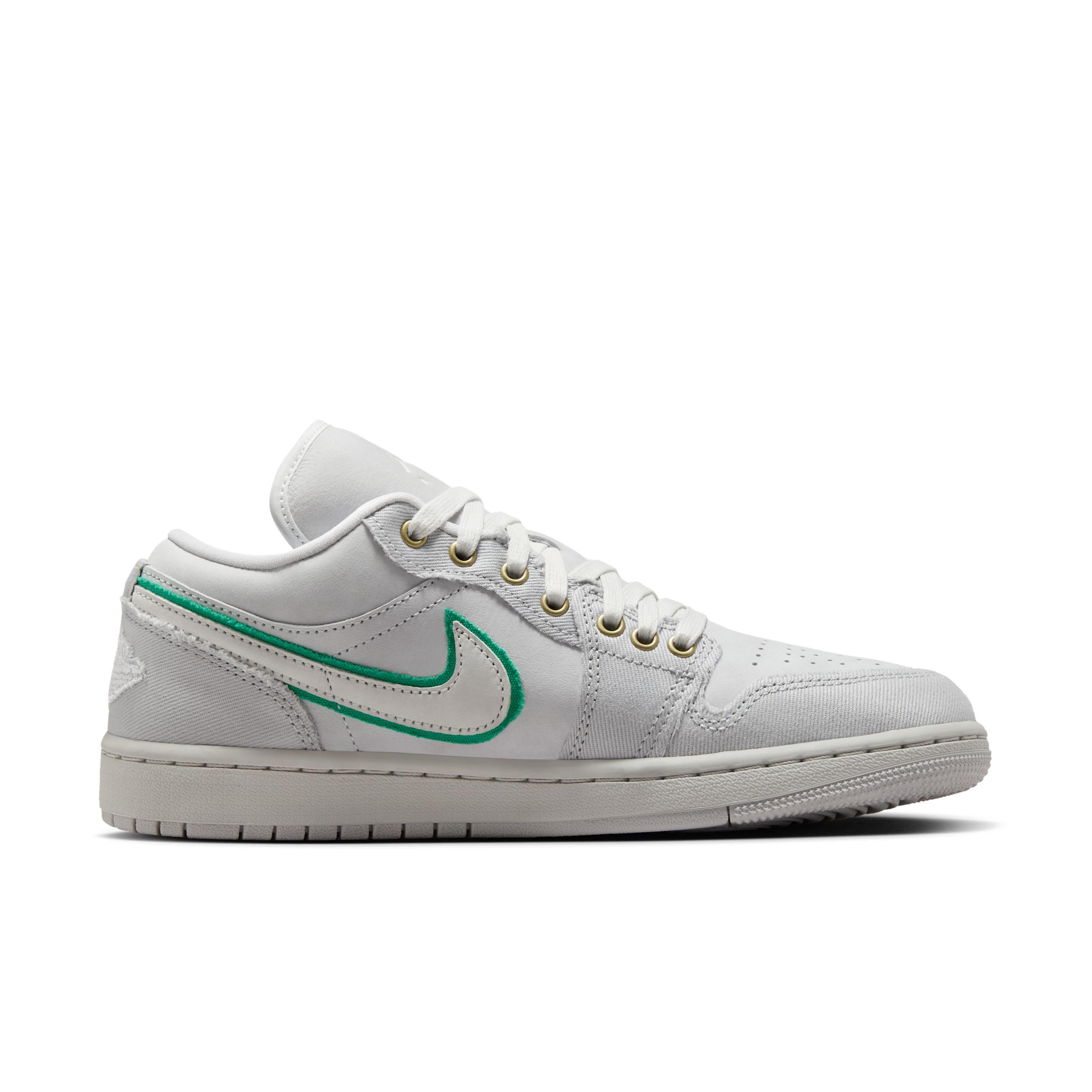 Women's Air Jordan 1 Low SE Shoes Product Image