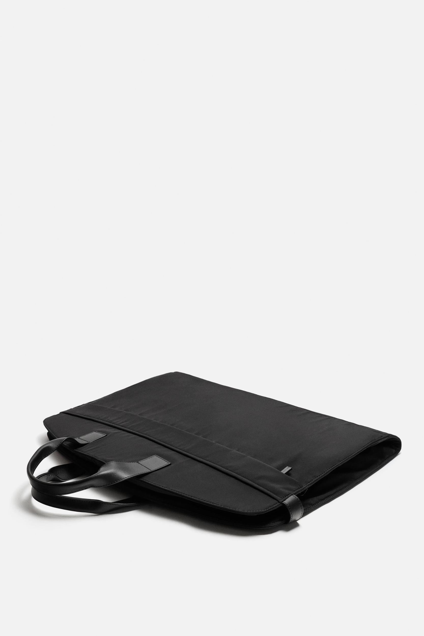NYLON GARMENT BAG Product Image
