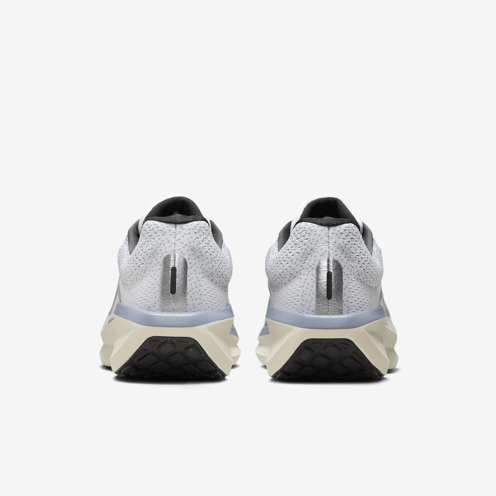 Nike Winflo 11 Men's Road Running Shoes Product Image