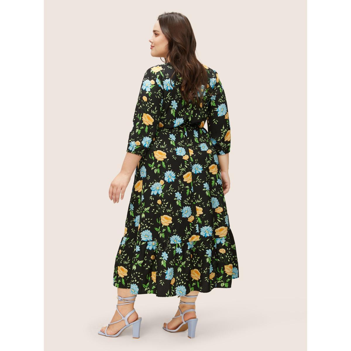 Plus Size Floral Print Shirred Pocket V Neck Dress Black Women Elegant Non V-neck Elbow-length sleeve Curvy Midi Dress BloomChic 14-16/1X Product Image