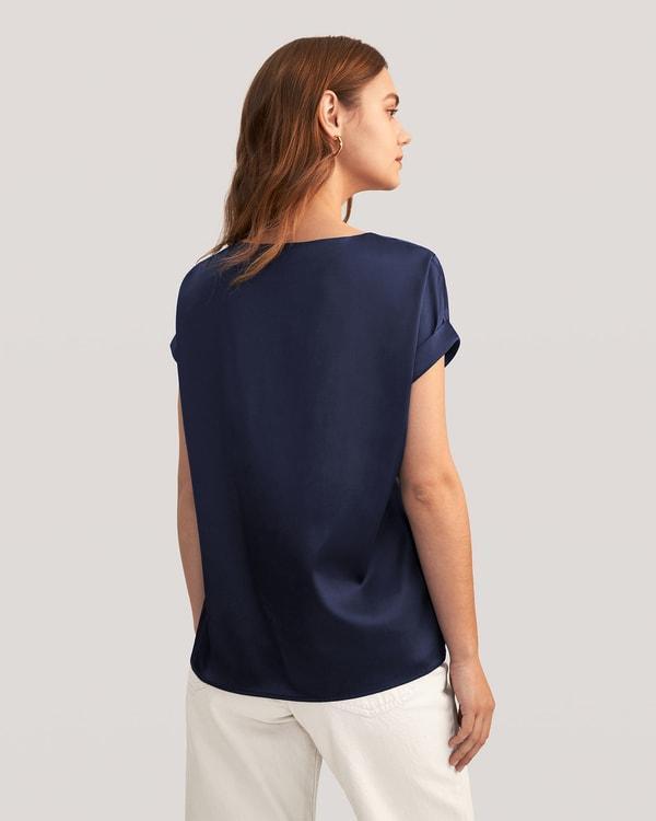 Short Sleeves Round Neck Silk Tee Product Image