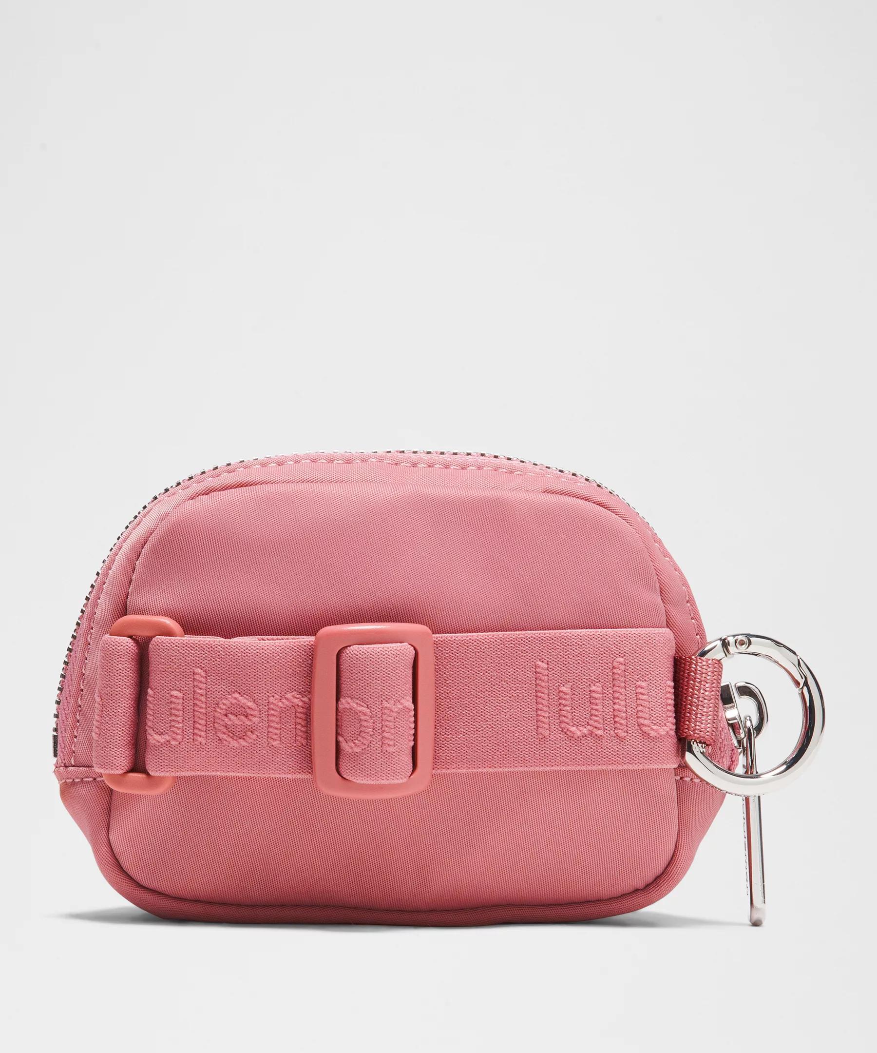 Everywhere Belt Bag Nano Product Image