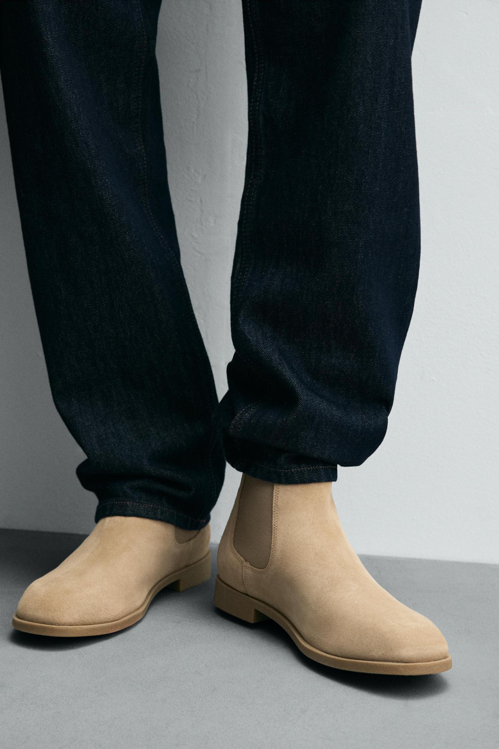 LEATHER CHELSEA BOOTS Product Image