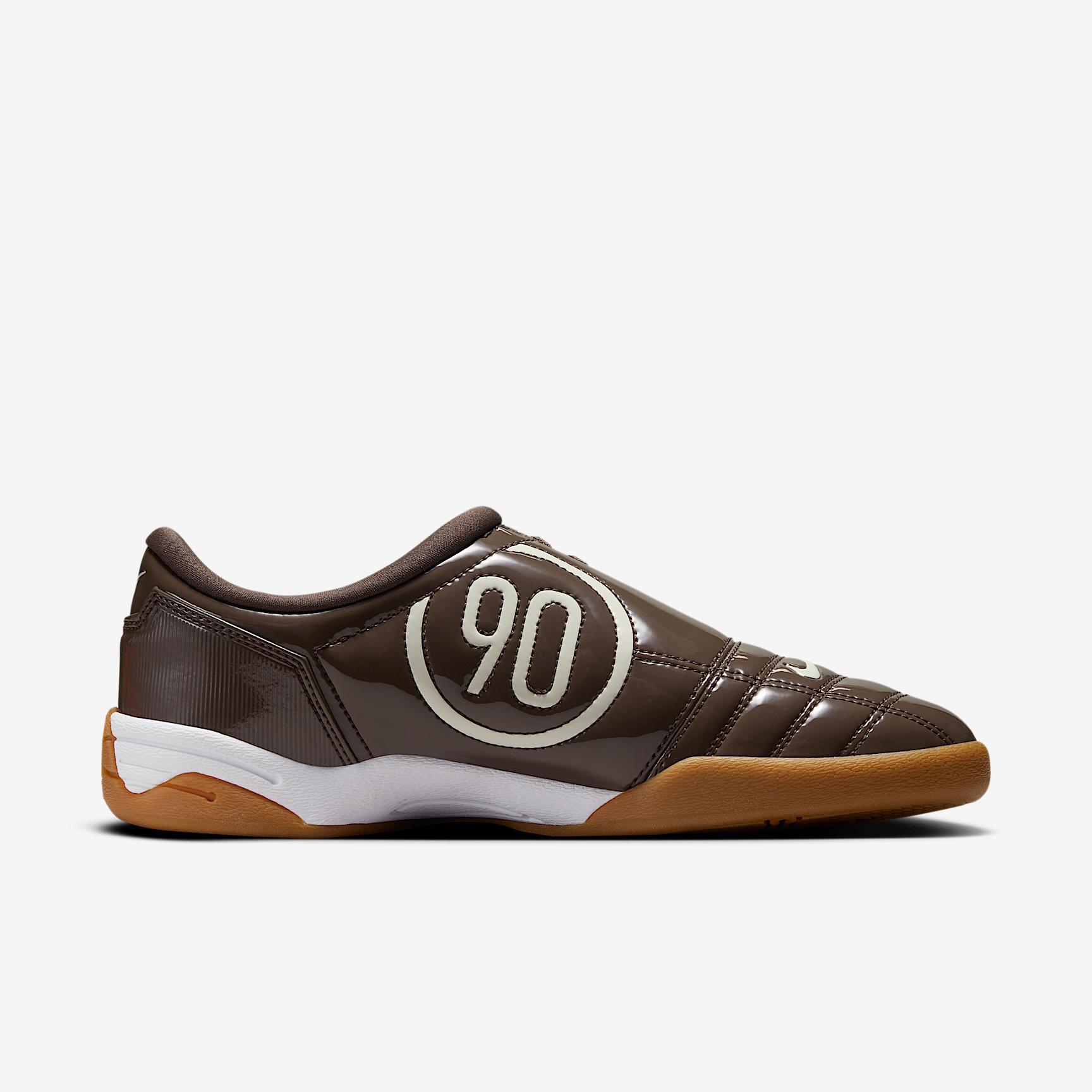 Nike Total 90 Women's Shoes Product Image