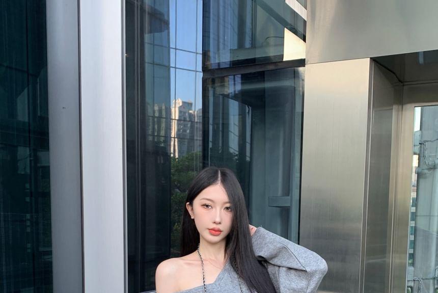 Long-Sleeve V-Neck Plain Tee / Mid Waist Plain Wide Leg Pants Product Image