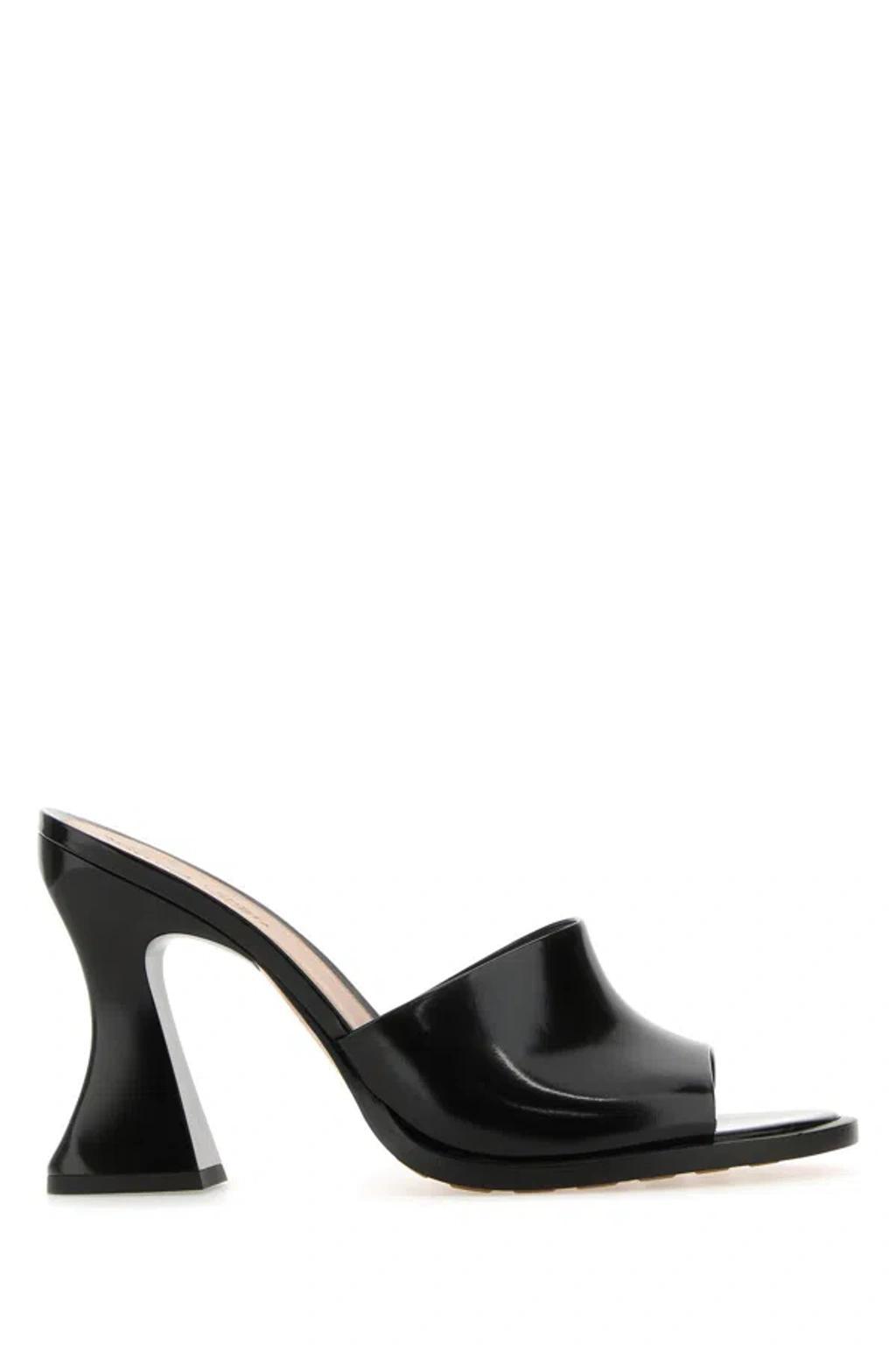 BOTTEGA VENETA Cha-cha Mules In Black Product Image