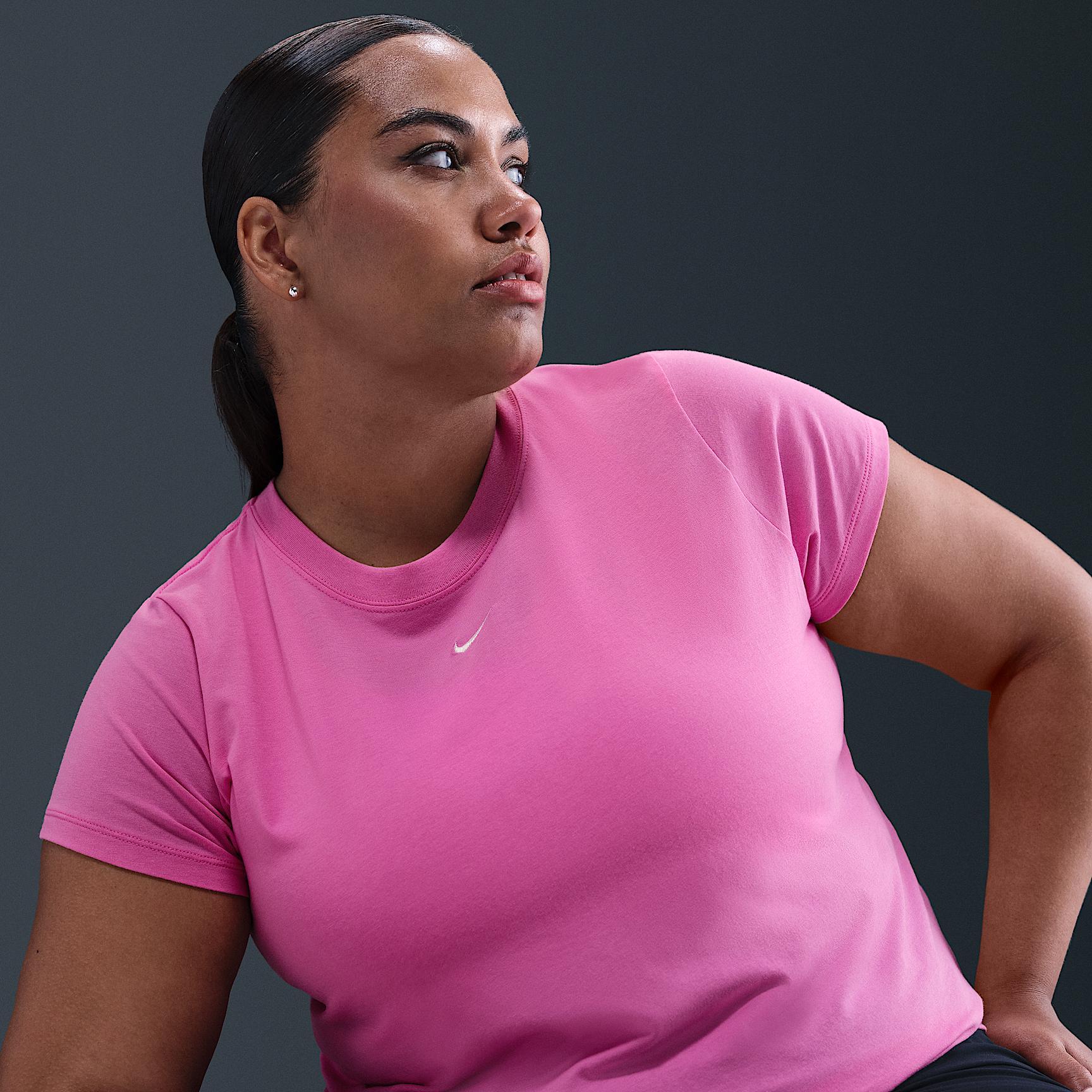 Nike Sportswear Chill Knit Women's Cropped T-Shirt (Plus Size) Product Image