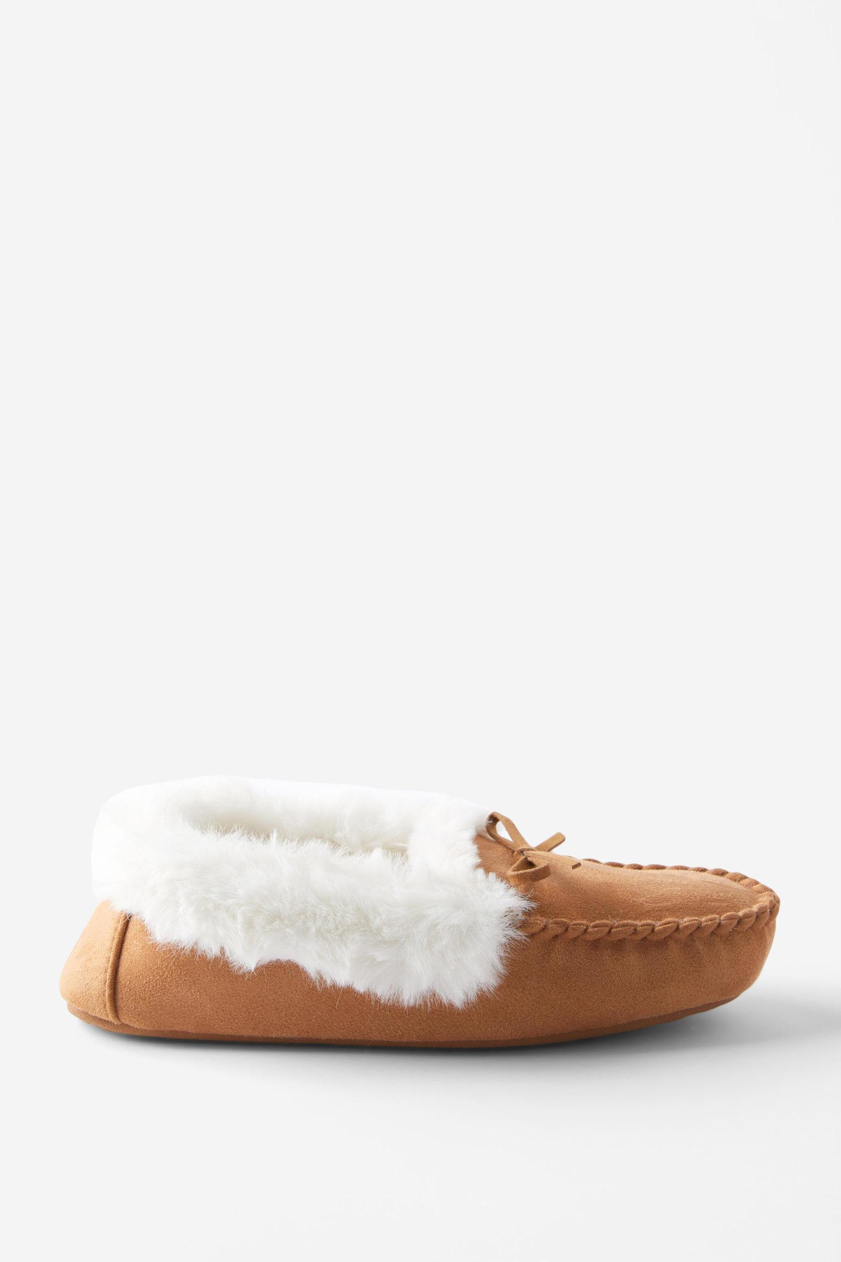 Moccasin Slipper Product Image