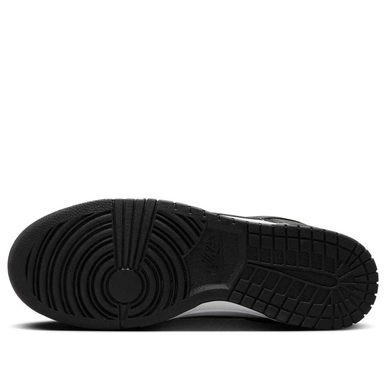 NIKE Dunk High Retro Sneakers In Black And White Product Image