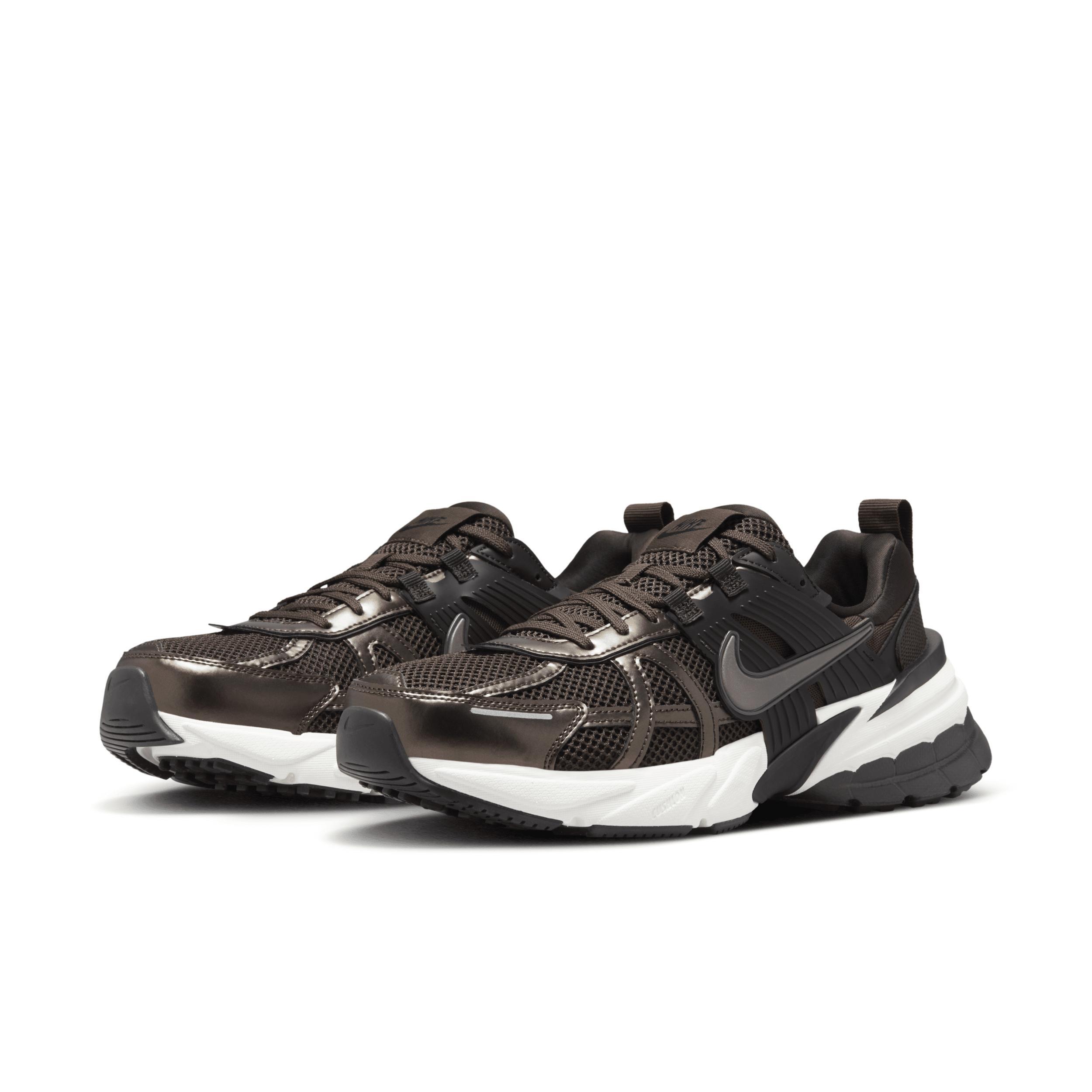 Nike Men's V2K Run Shoes Product Image