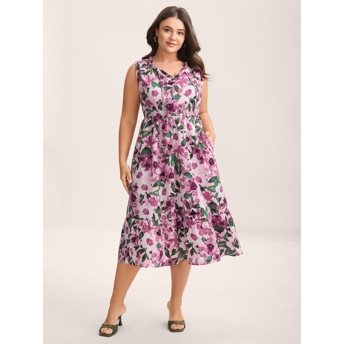 Plus Size Floral Print Cinched-Waist Pockets Midi Dress Lilac Women Notched collar Sleeveless Curvy BloomChic 28/5X Product Image