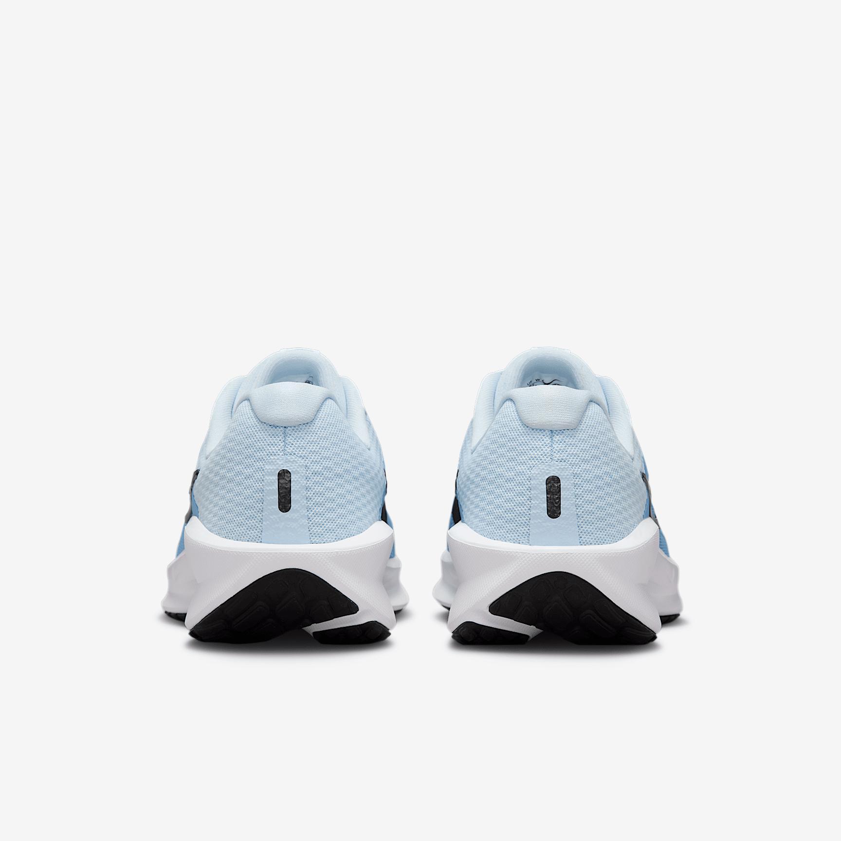 Nike Downshifter 13 Women's Road Running Shoes (Extra Wide) Product Image