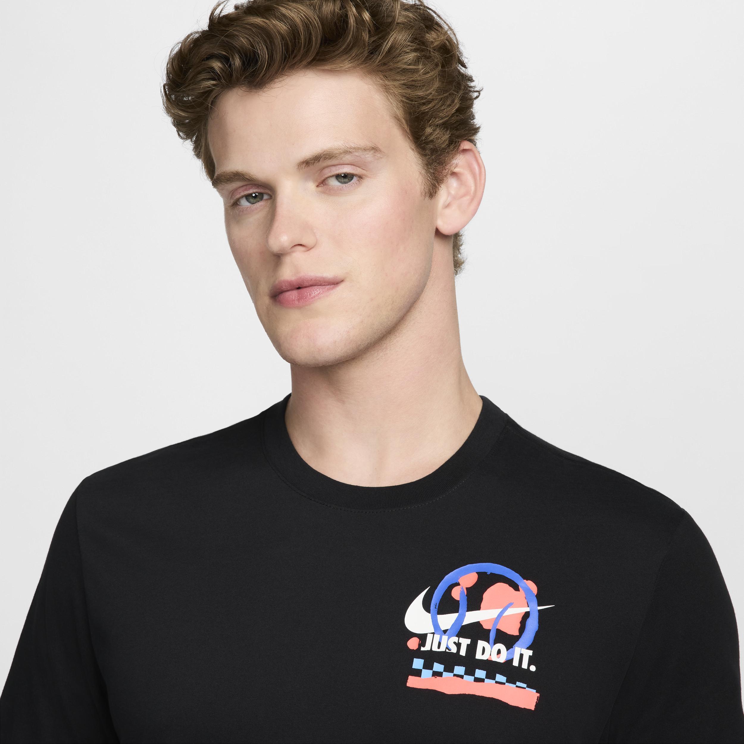NikeCourt Men's Dri-FIT Tennis T-Shirt Product Image