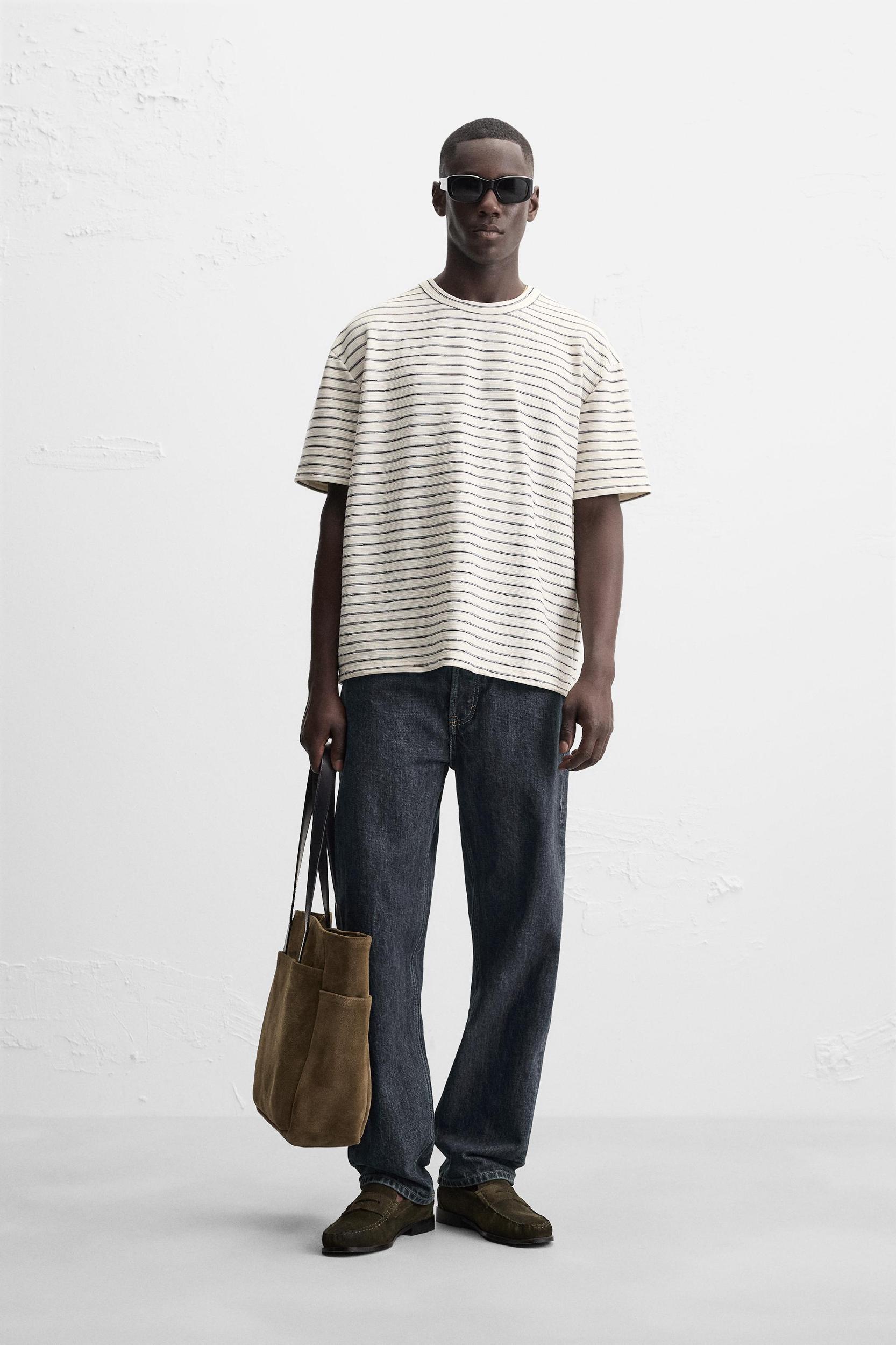 JACQUARD STRIPED T-SHIRT Product Image