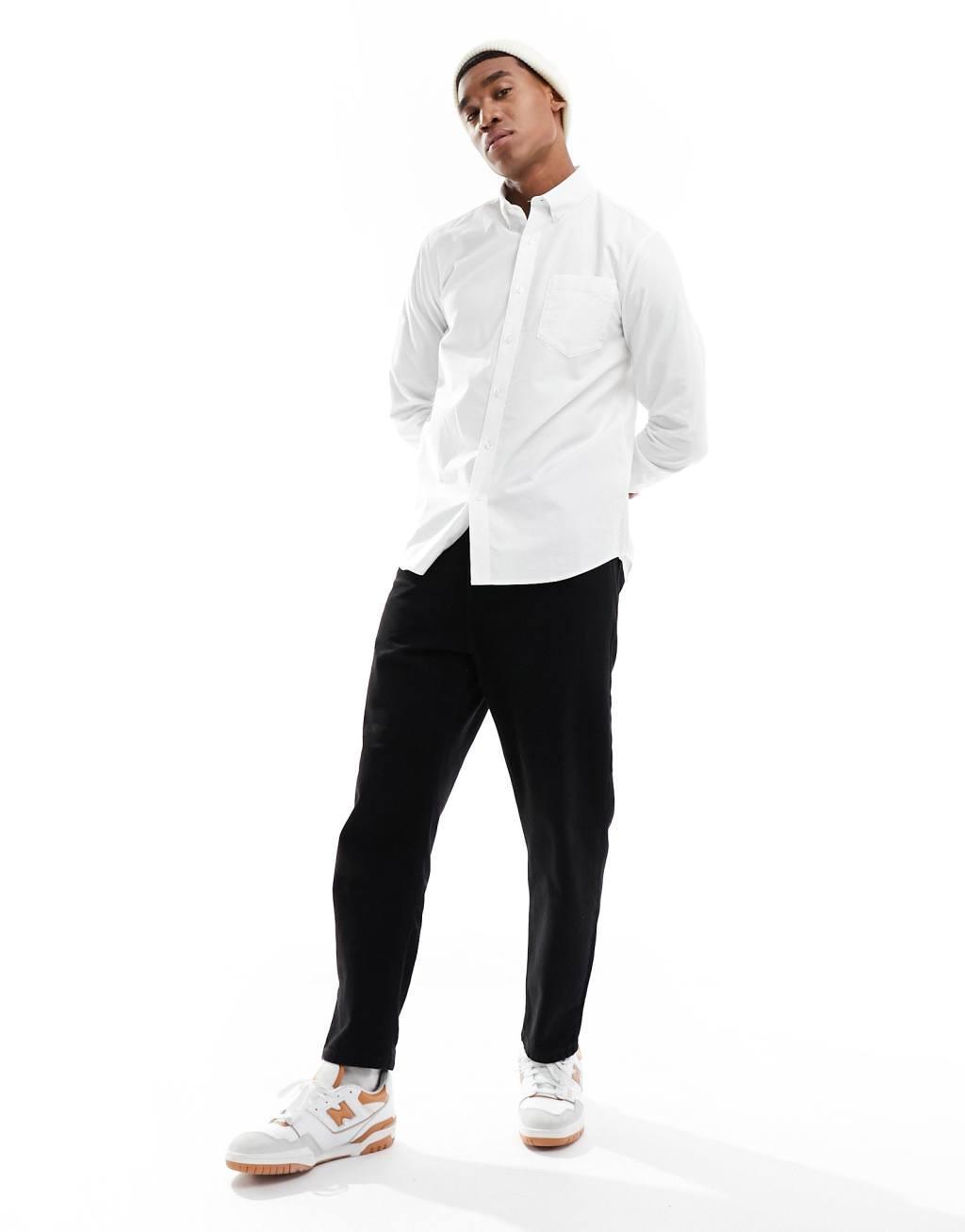 Farah Brewer slim fit relaxed shirt in white  Product Image