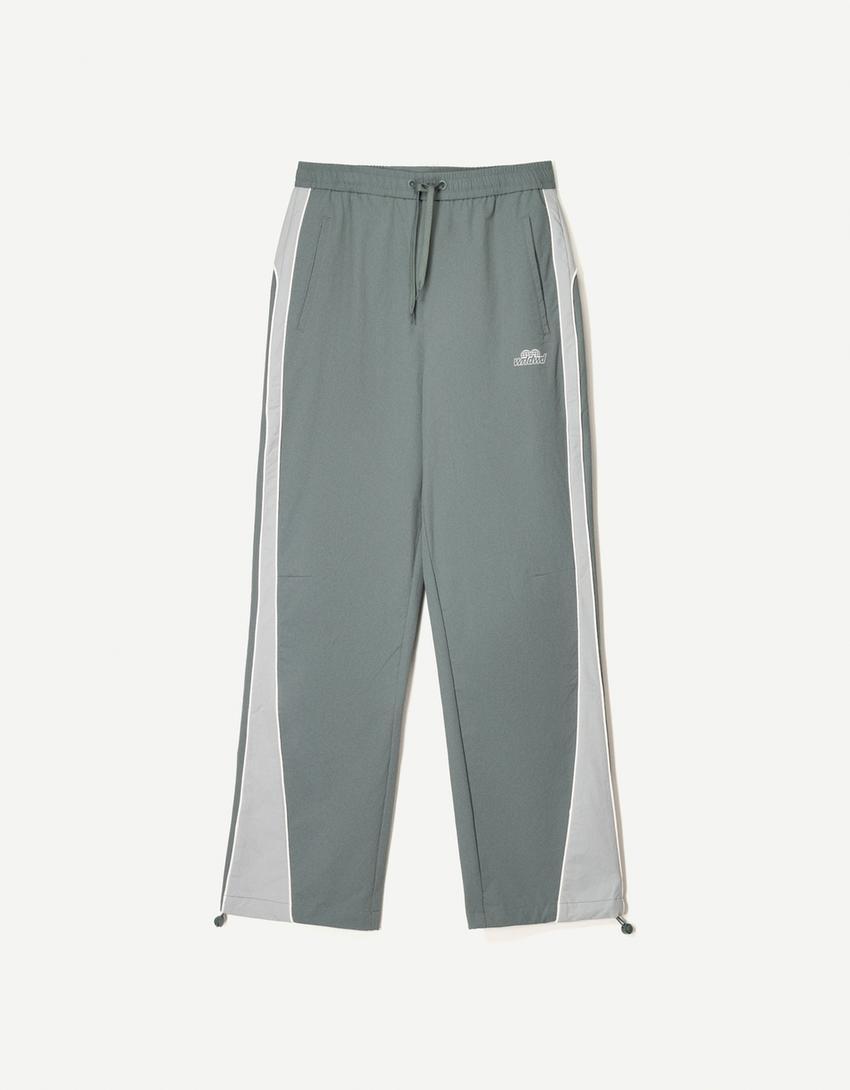 Technical baggy pants Product Image