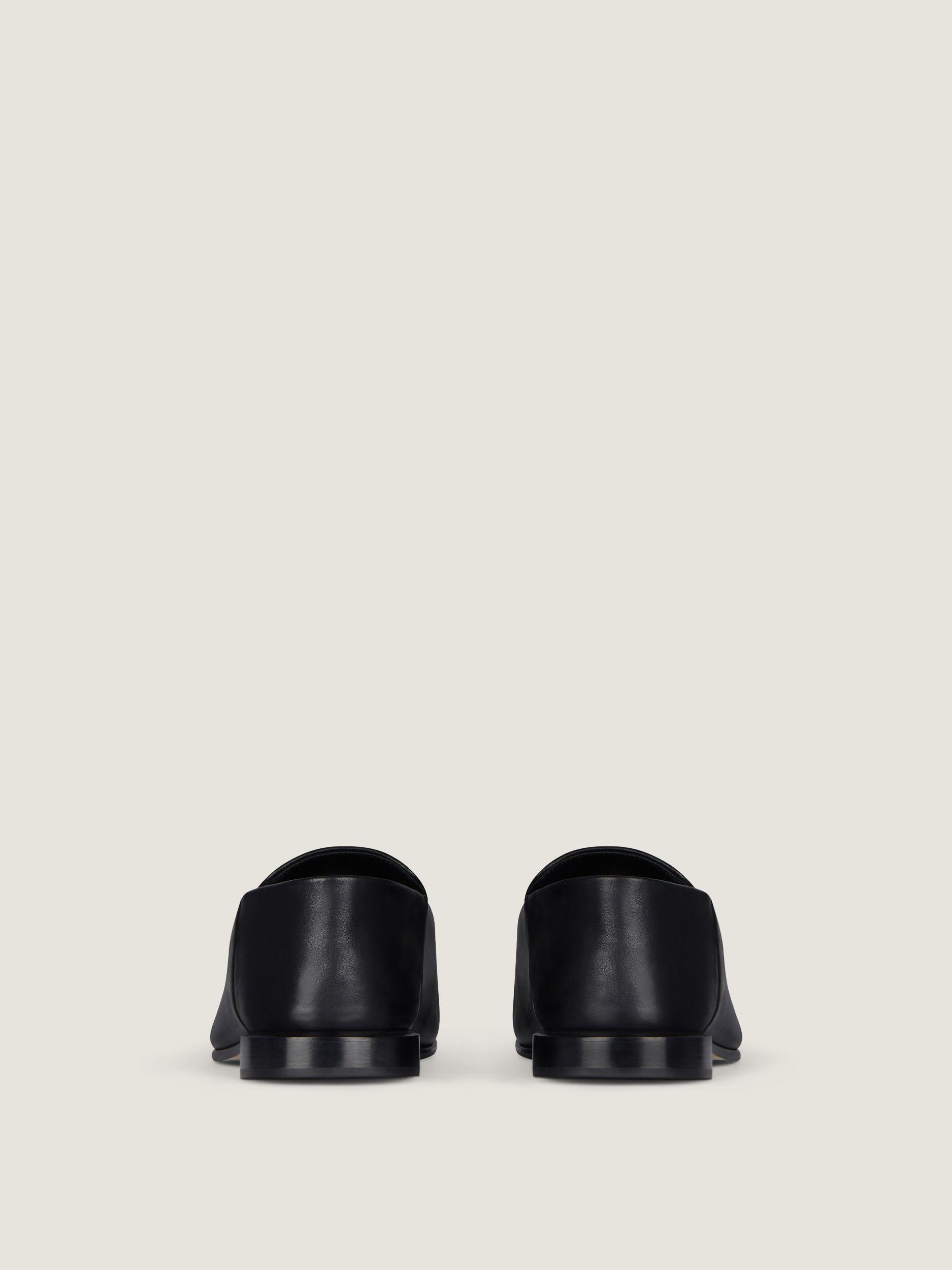 Label loafers in shiny leather Product Image