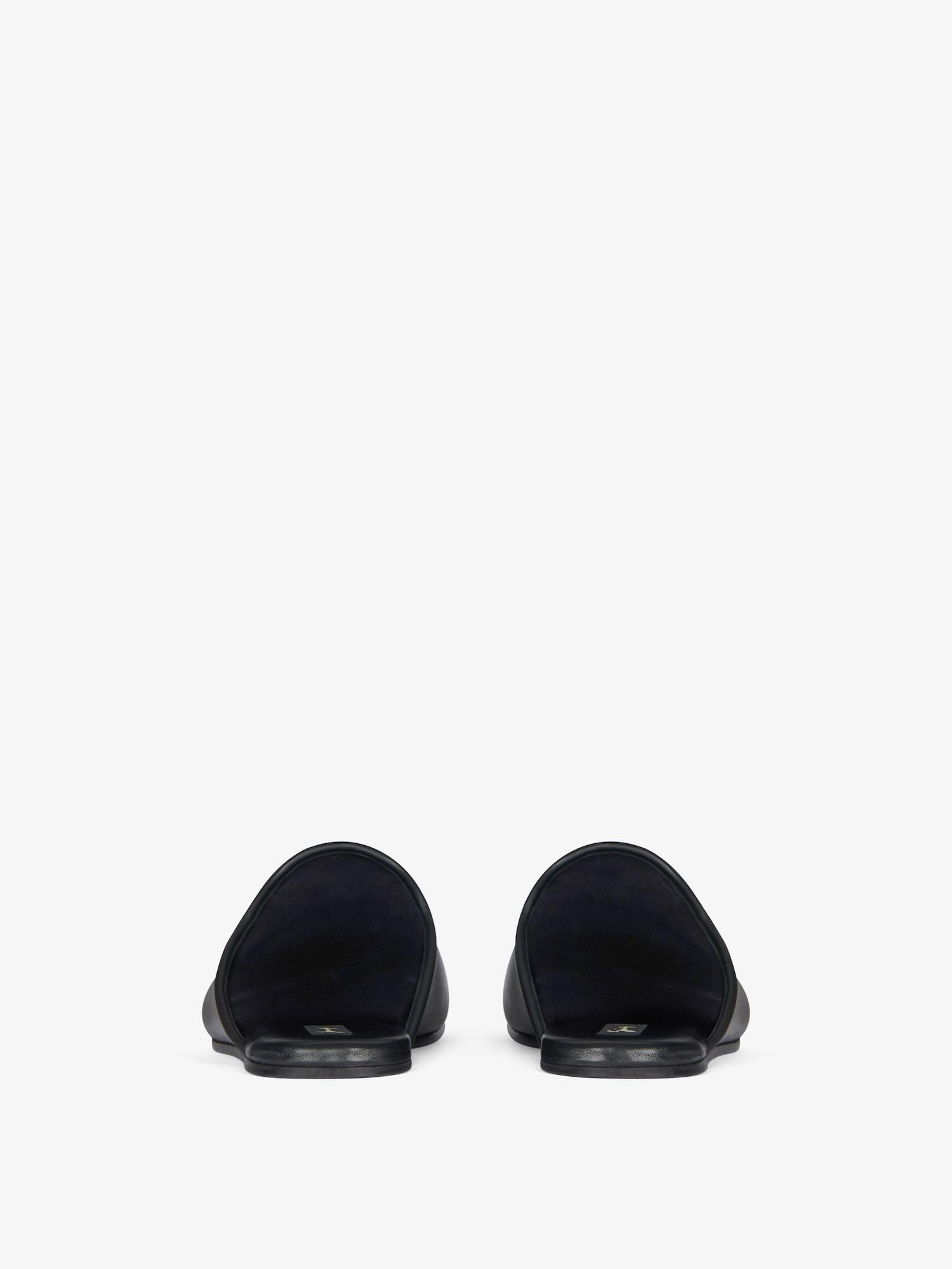Mules in leather Product Image