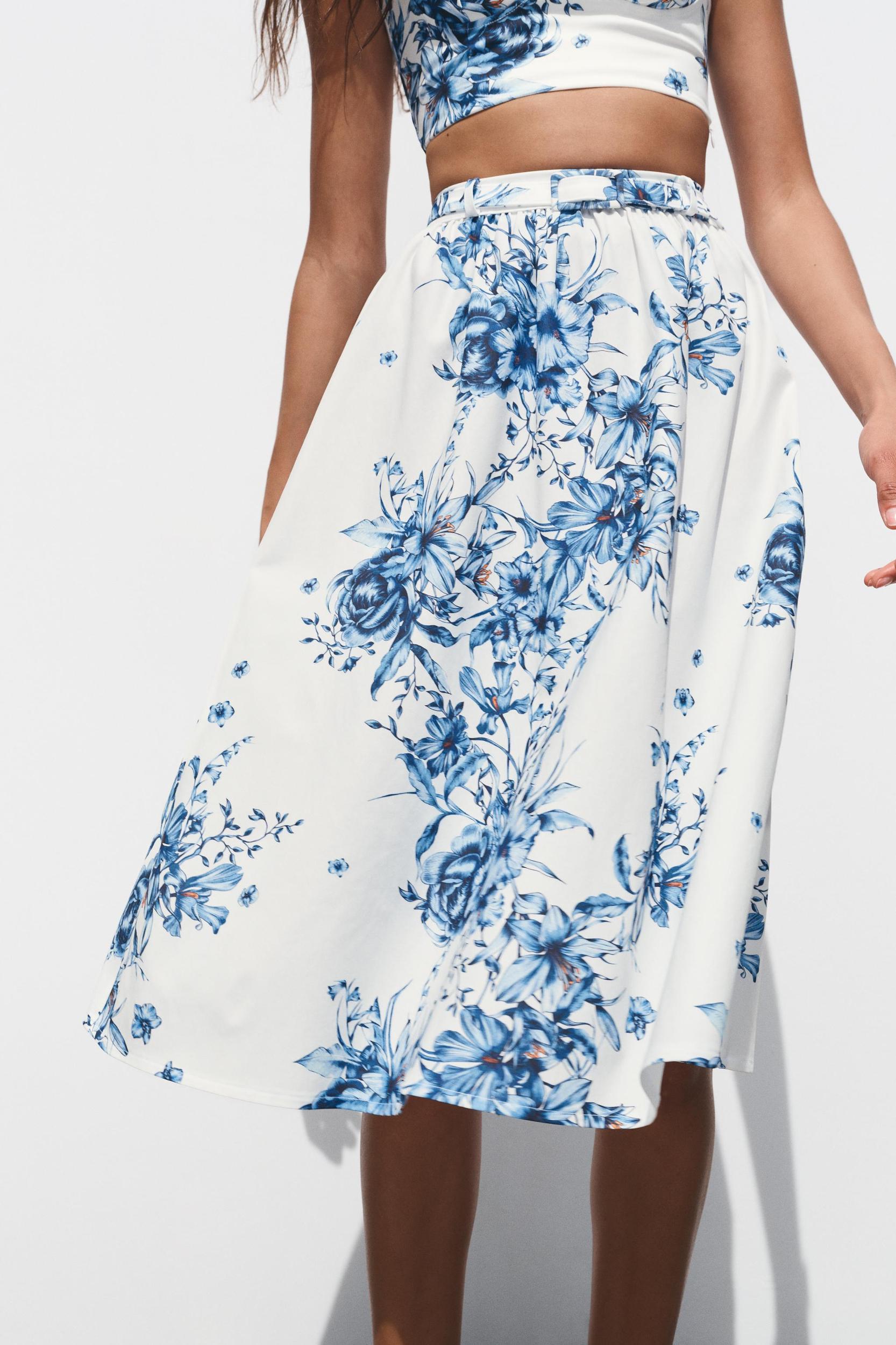 FLORAL PRINT MAXI SKIRT Product Image
