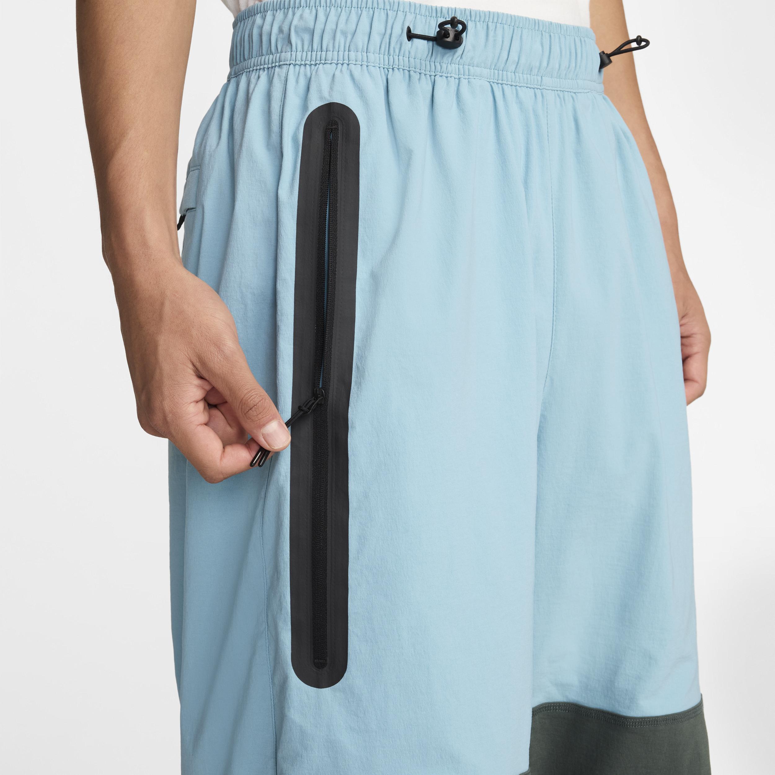 Nike Men's Tech Woven Oversized Pants Product Image