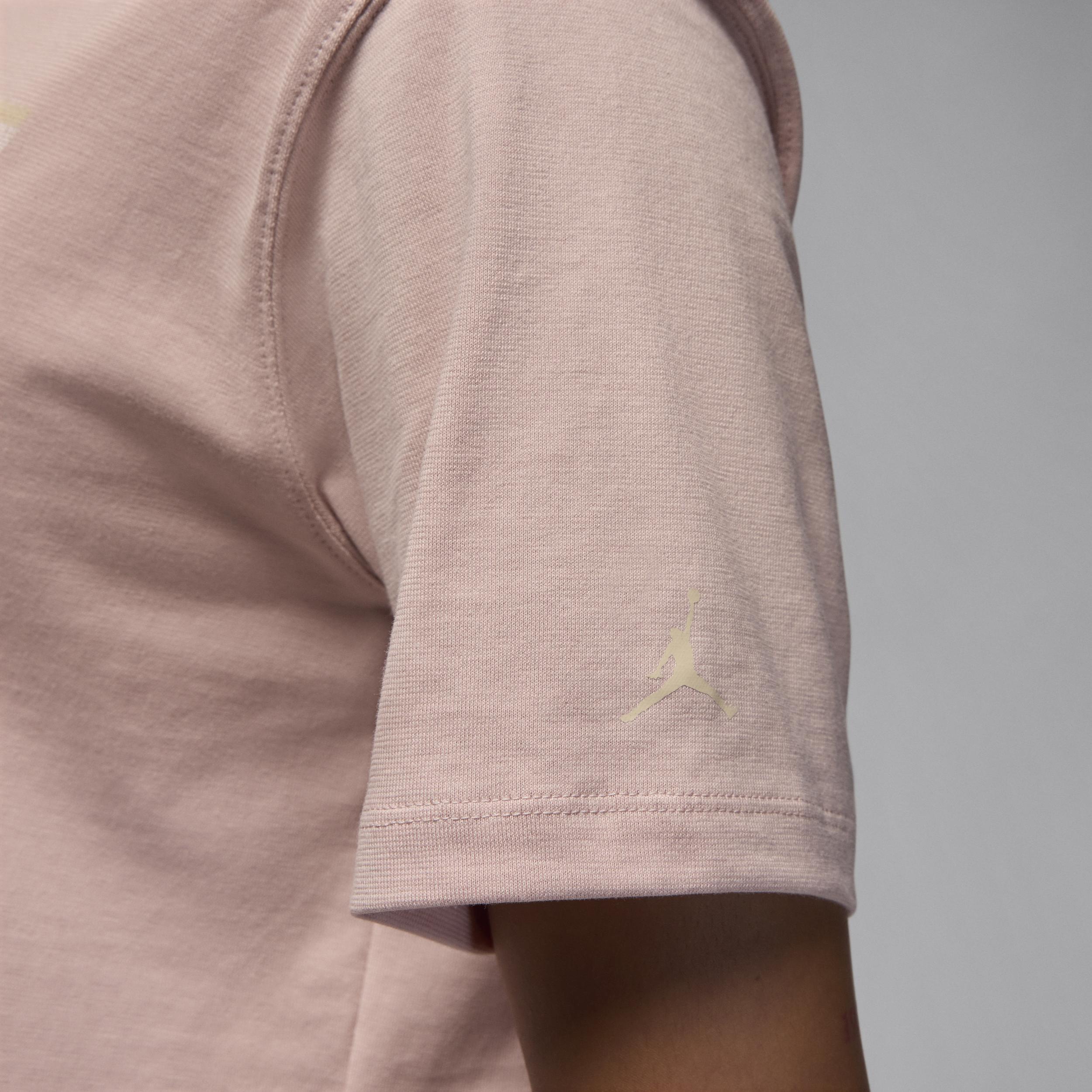 Women's Jordan Flight Heritage Graphic T-Shirt Product Image