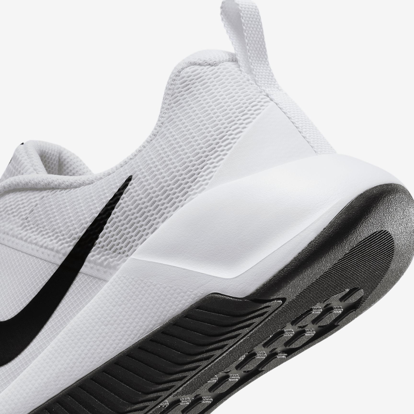 Nike Men's MC Trainer 3 Workout Shoes Product Image