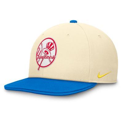 New York Yankees Photo Pro Nike Men's Dri-FIT MLB Adjustable Hat Product Image
