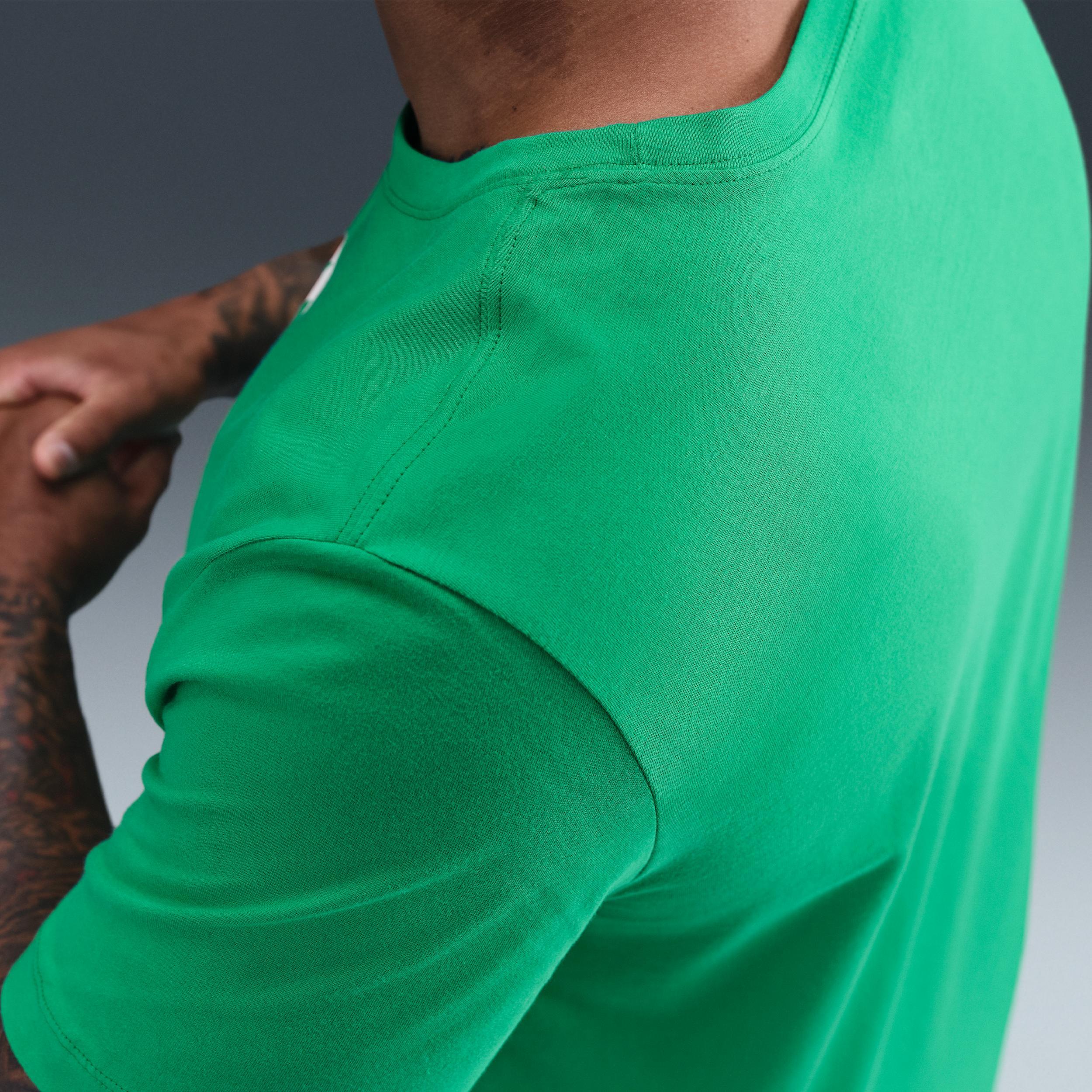 Nike Sportswear Men's T-Shirt Product Image