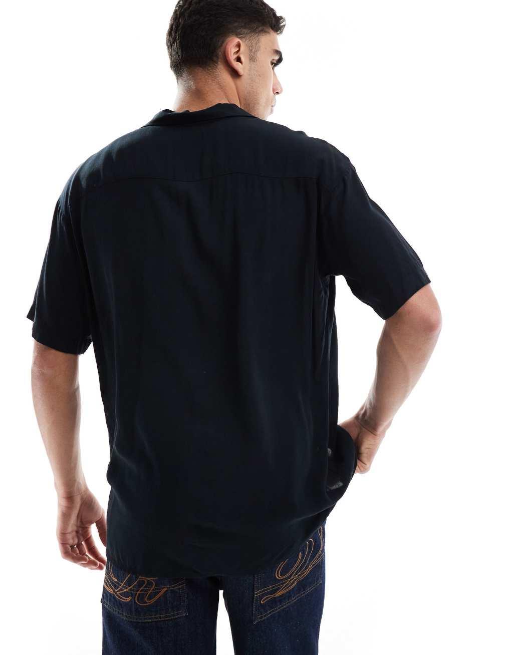 Jack & Jones revere collar short sleeve shirt in black Product Image