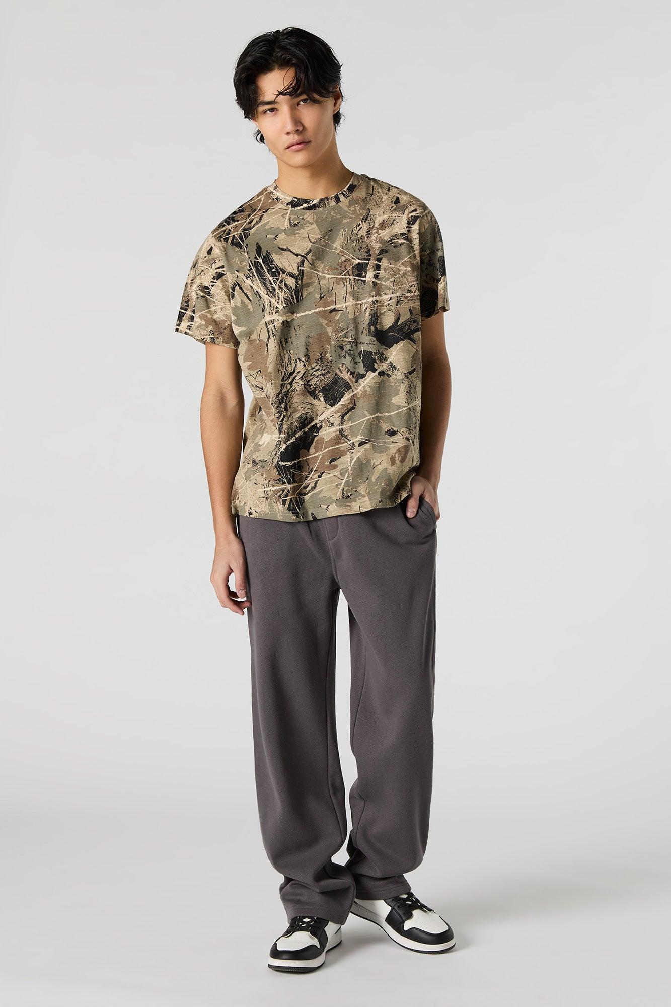 Camo Print T-Shirt Male Product Image