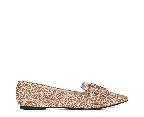 Journee Collection Womens Audrey Flat Product Image