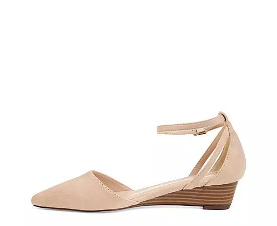 Journee Collection Womens Arkie Pump Product Image