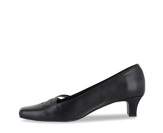 Easy Street Entice Womens Suede Pumps Product Image