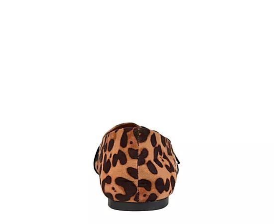Journee Collection Womens Audrey Flat Product Image