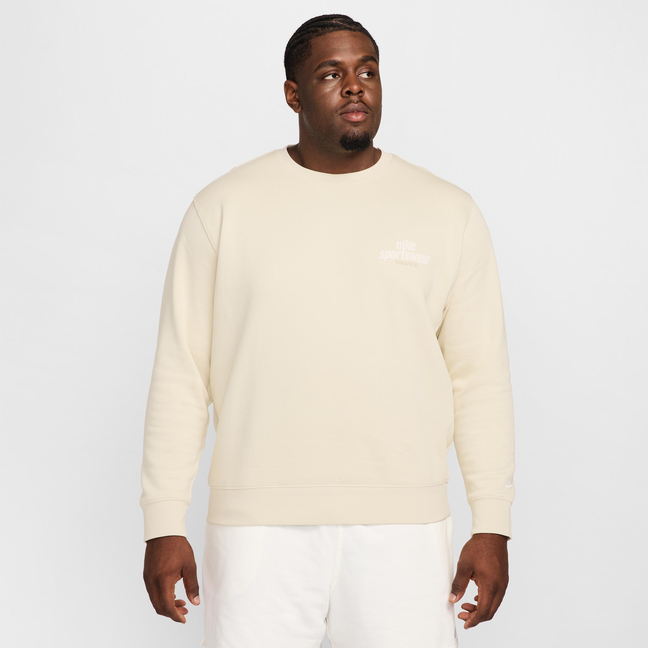 Nike Men's Club Fleece Crew Product Image