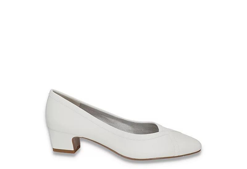 Easy Street Womens Myrtle Almond Toe Pumps Product Image