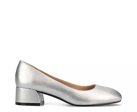 Journee Medium and Wide Width Saarii Womens Slip-On Block Heel Pumps Product Image