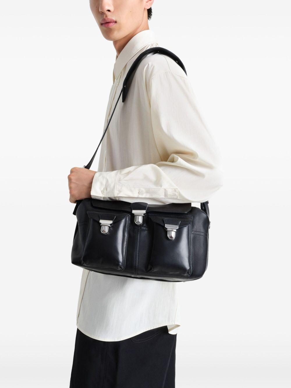 medium Gear shoulder bag Product Image