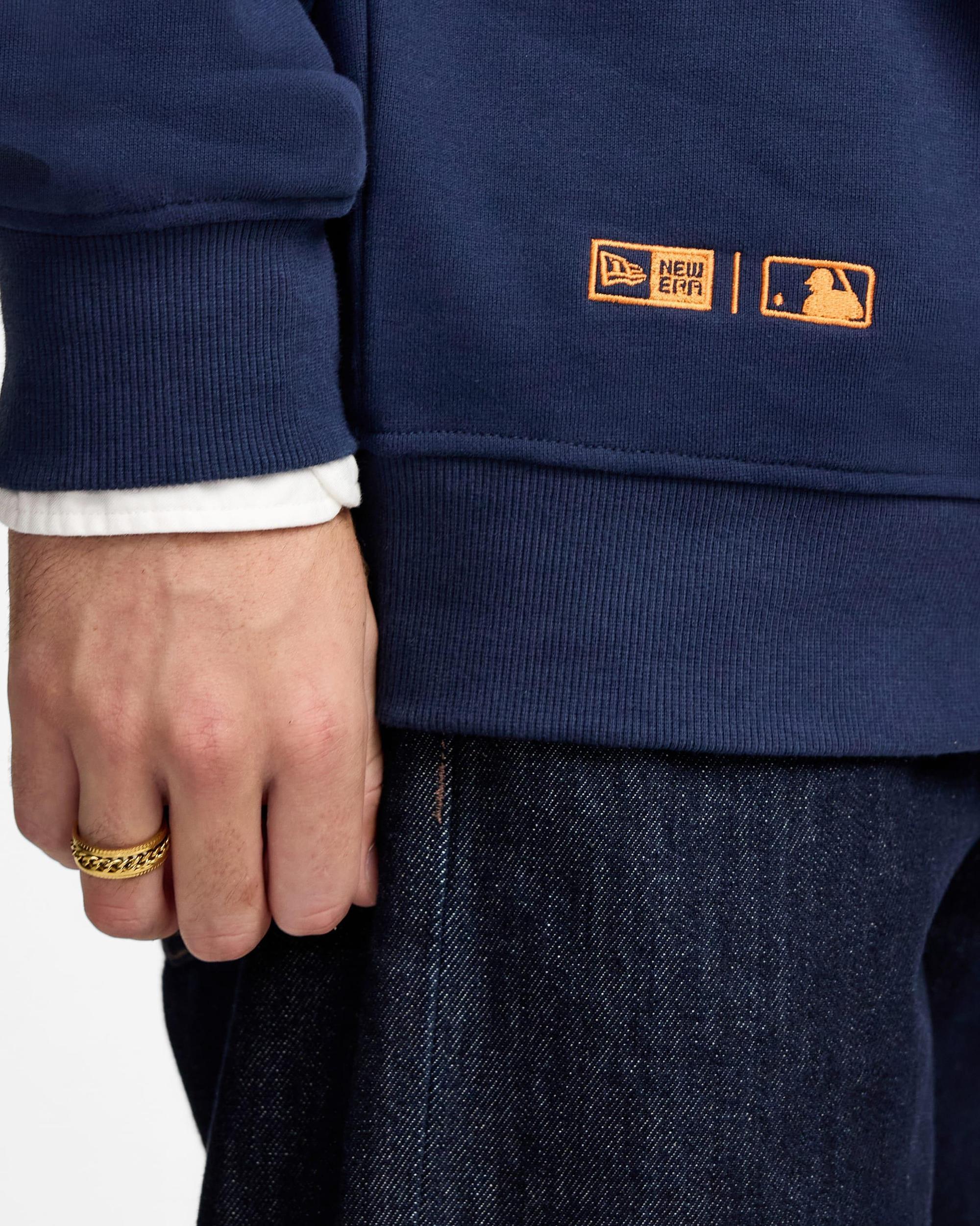 Los Angeles Dodgers Two-Tone Quiet Harbor Crewneck Male Product Image