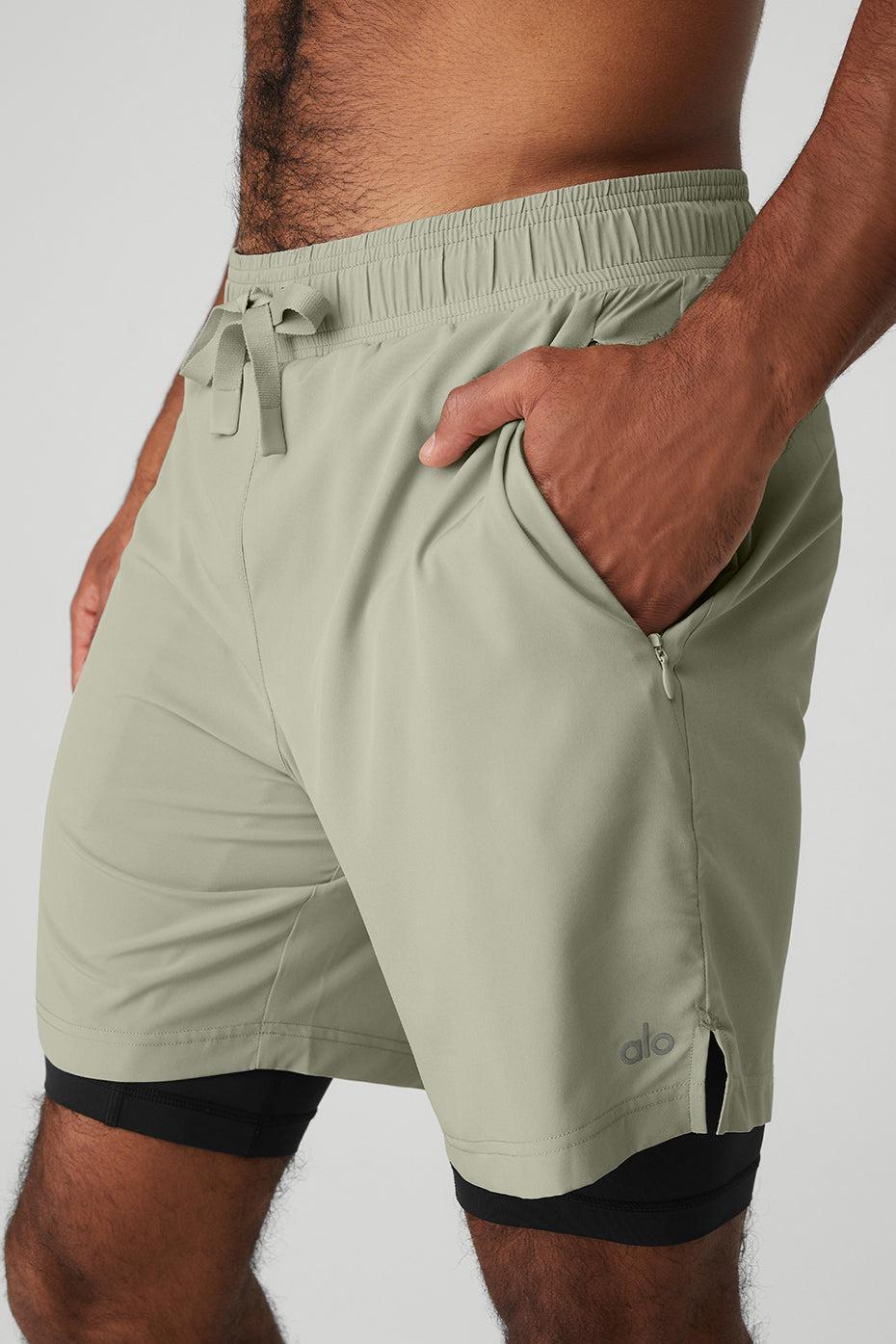 Alo Yoga | 7 Unity 2 In 1 Short Green, Size: 2XL Product Image