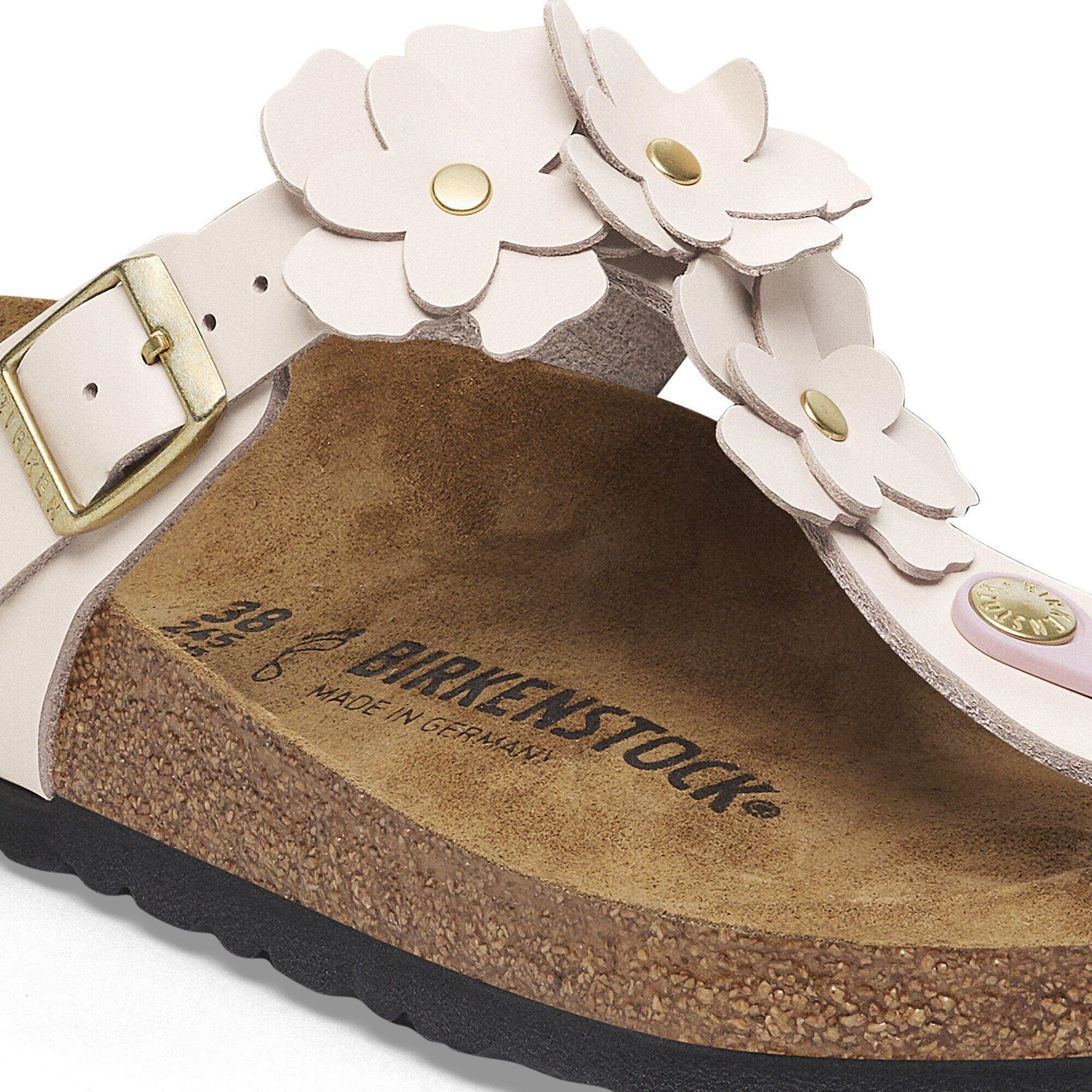 Gizeh Flower Embellishment Natural Leather Product Image