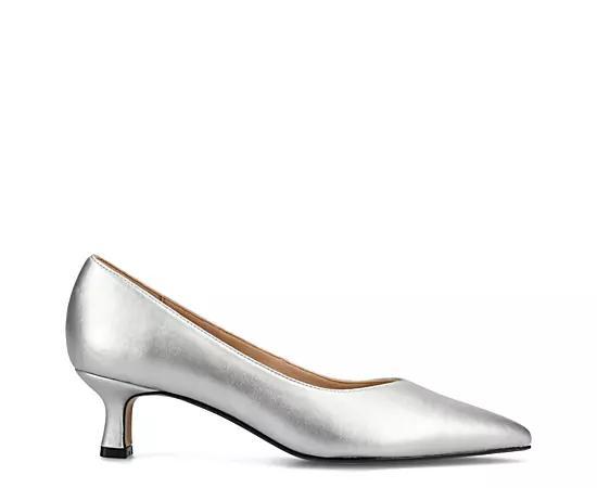 Journee Collection Womens Pammie Pump Product Image