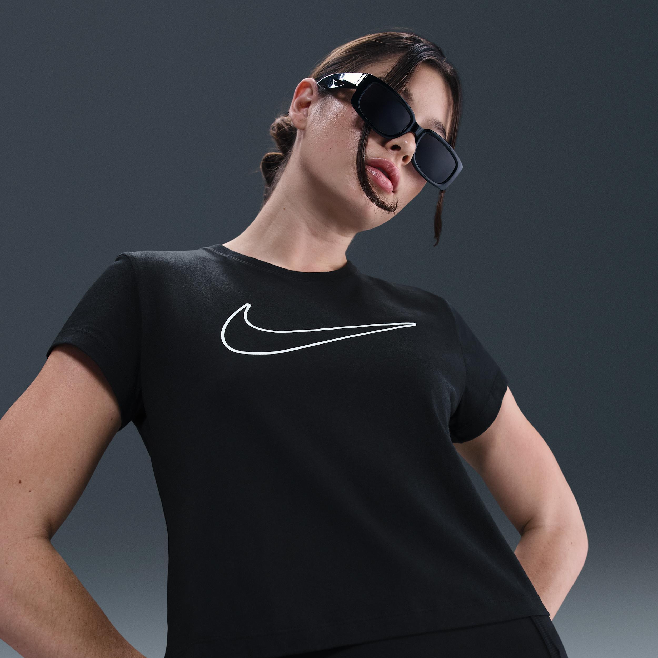 Women's Nike Sportswear Short-Sleeve Graphic T-Shirt Product Image