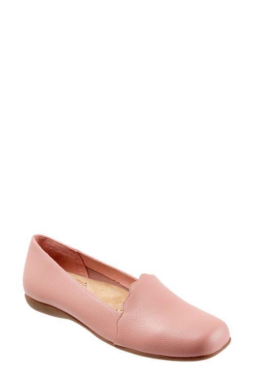 Trotters Sage Patent Scalloped Detail Slip Product Image