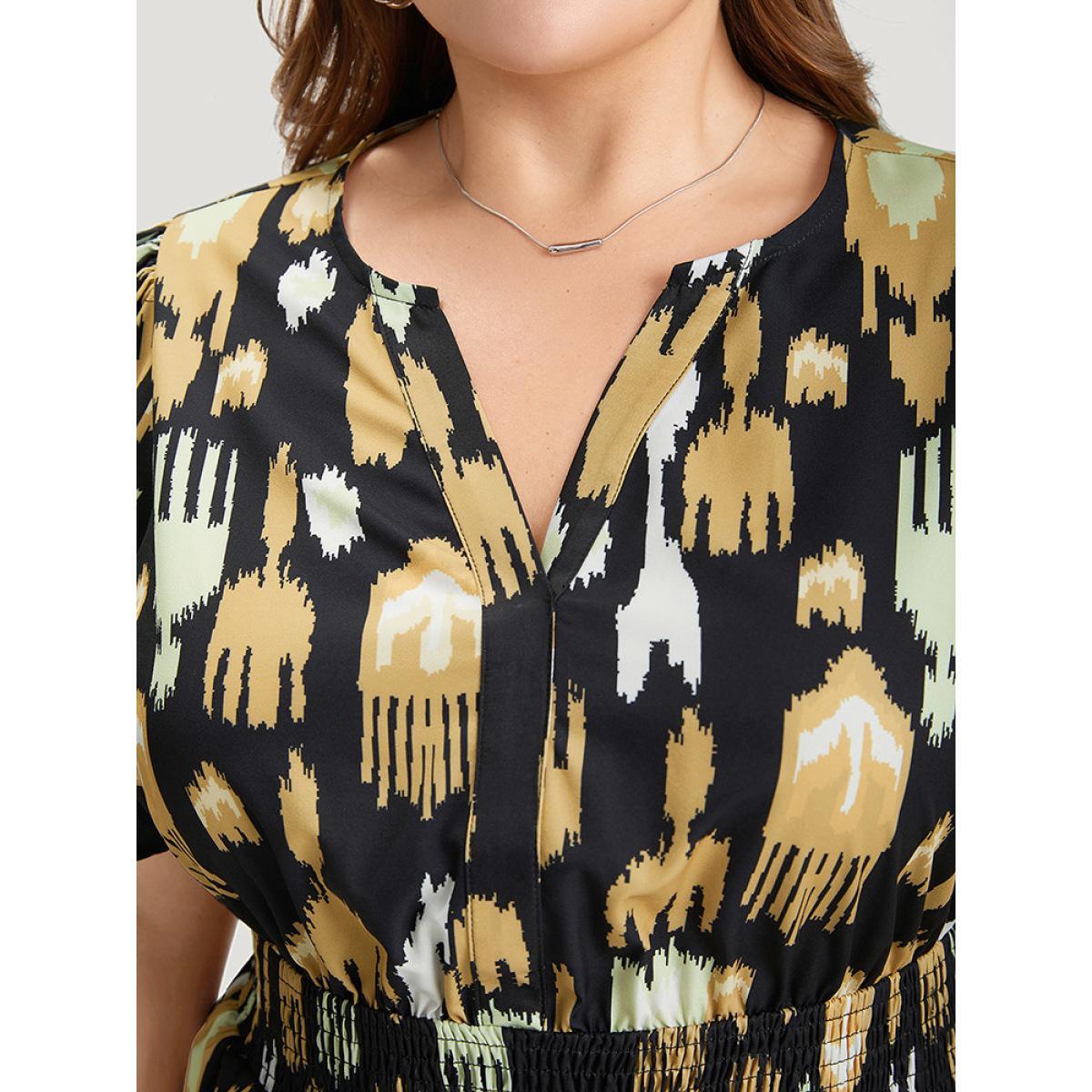 Plus Size Graphic Print Notched Shirred Pocket Puff Sleeve Dress Leopard Women Elegant Shirred V-neck Short sleeve Curvy Knee Dress BloomChic 28/5X Product Image