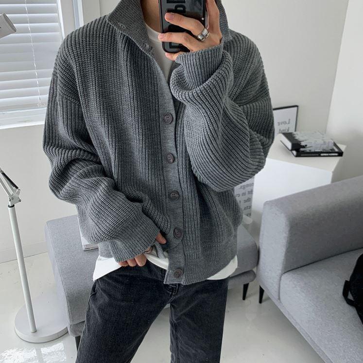 RT No. 5550 GRAY KNITTED FULL BUTTON-UP SWEATER Product Image